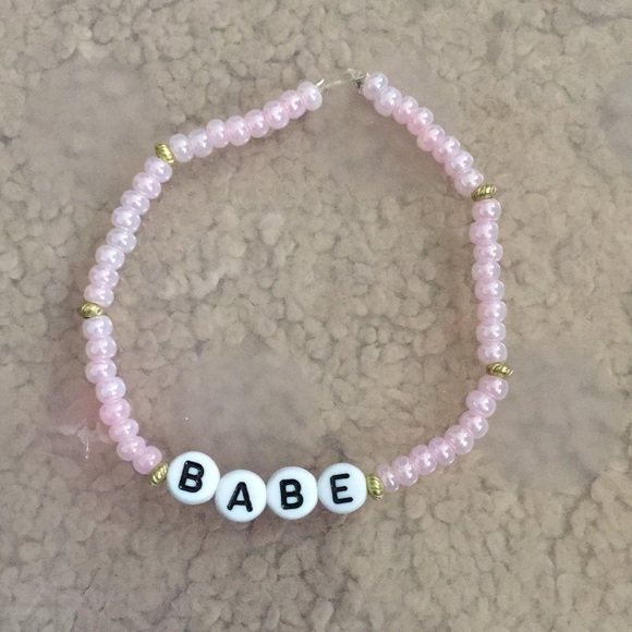 Jewelry - Super cute beaded bracelet